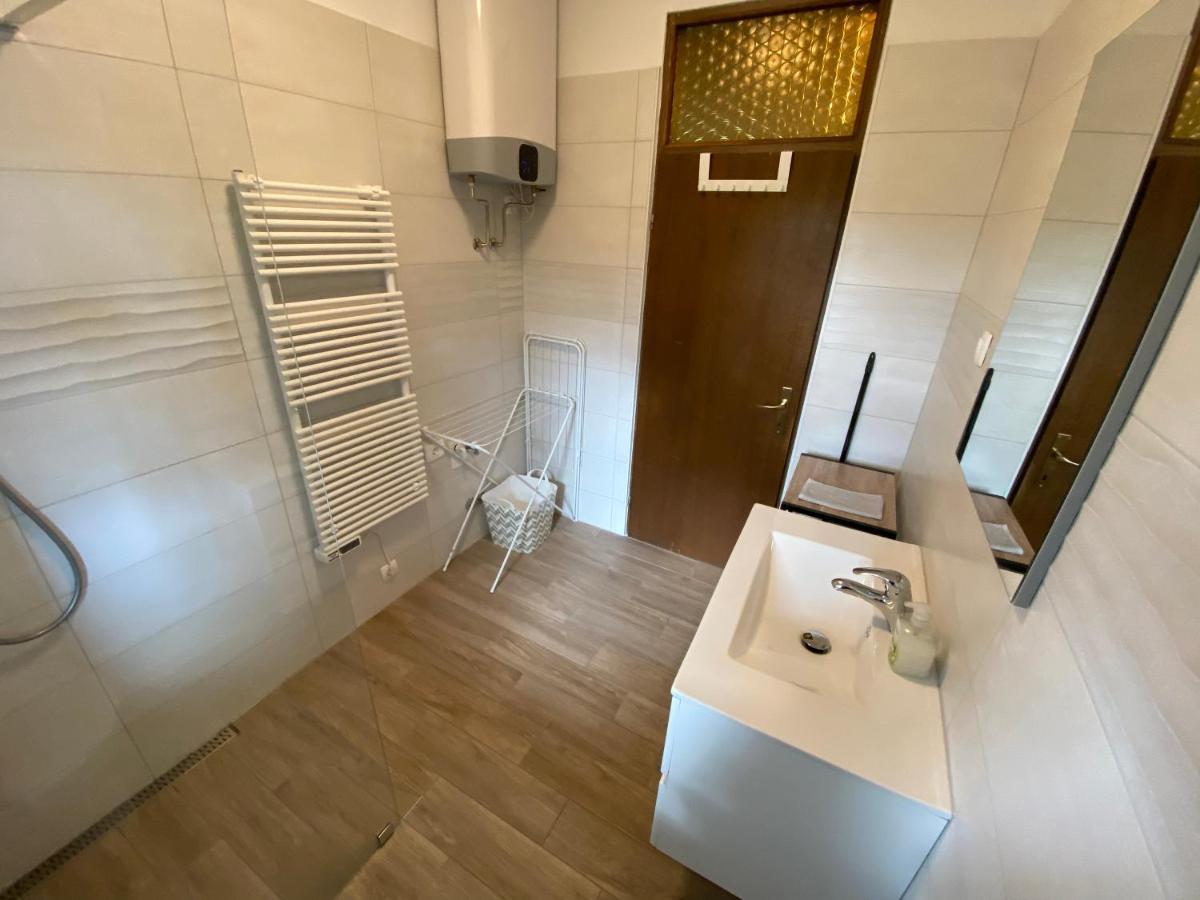 Apartma Magnolija ノヴァ・ゴリツァ エクステリア 写真