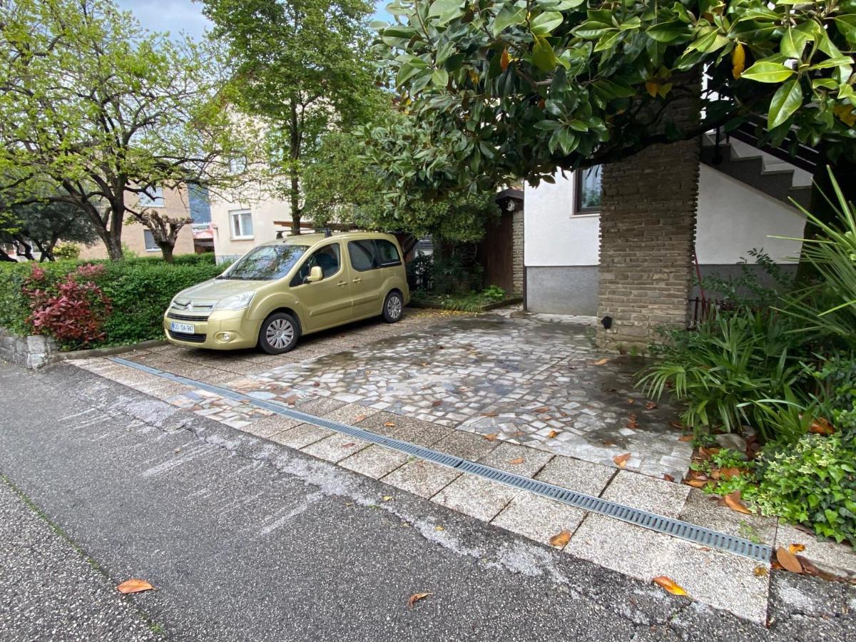 Apartma Magnolija ノヴァ・ゴリツァ エクステリア 写真