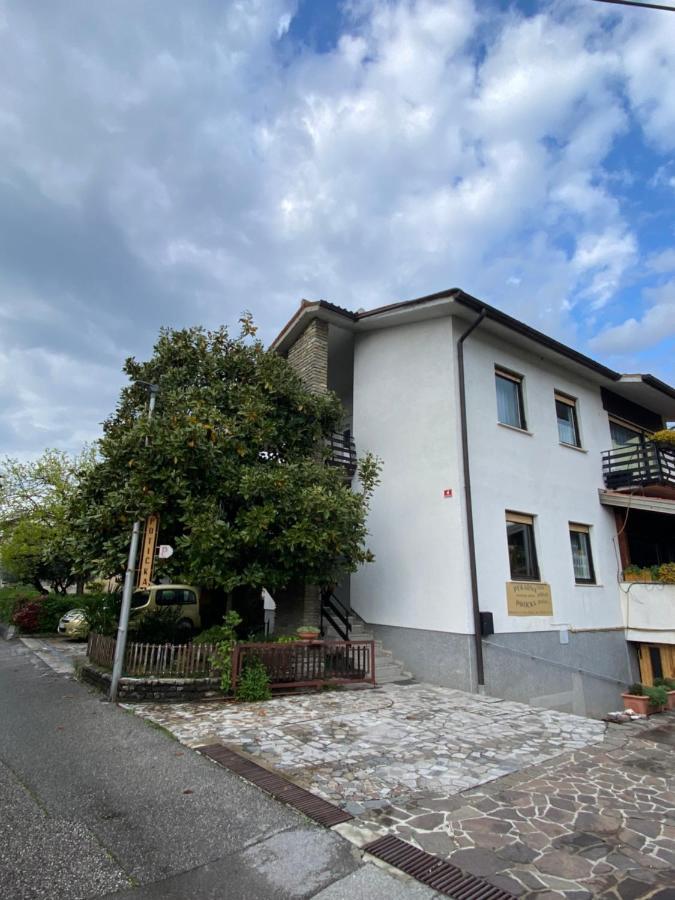 Apartma Magnolija ノヴァ・ゴリツァ エクステリア 写真