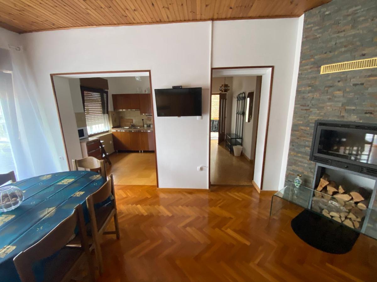 Apartma Magnolija ノヴァ・ゴリツァ エクステリア 写真